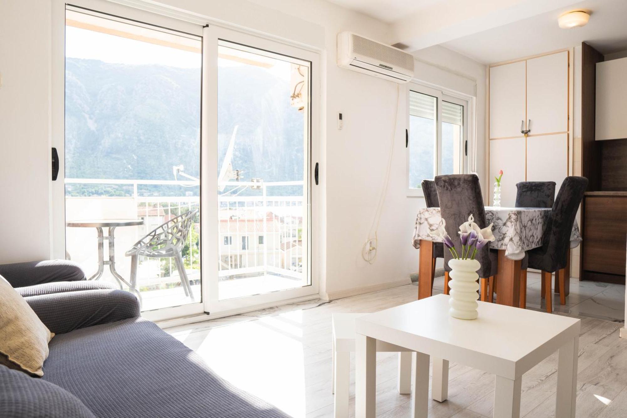 Apartment Dobrota Ii